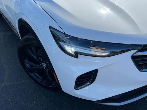 Summit White 2022 Buick Envision AWD Essence