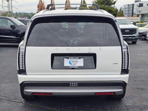 Snow White Pearl 2026 Hyundai IONIQ 9 SE