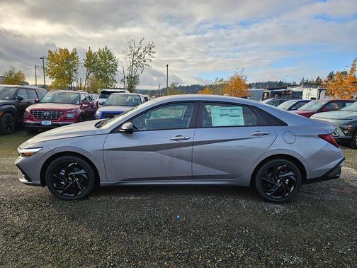 Fluid Metal 2026 Hyundai ELANTRA HEV SEL Sport