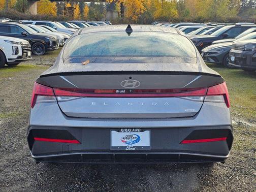 Fluid Metal 2026 Hyundai ELANTRA HEV SEL Sport