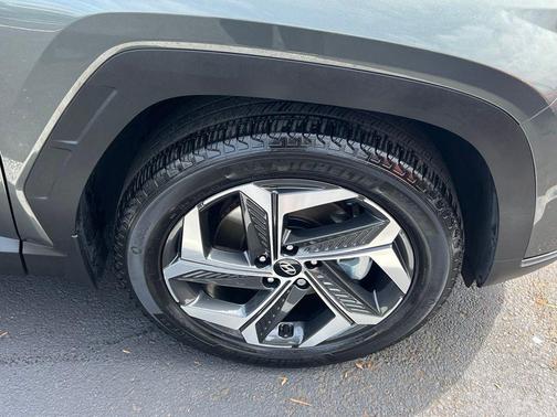 Amazon Gray 2022 Hyundai TUCSON Limited