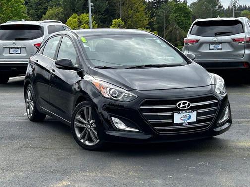 Black Noir Pearl 2016 Hyundai Elantra GT Base