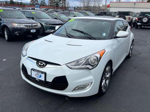 Century White 2015 Hyundai Veloster Base