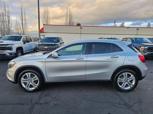 Polar Silver Metallic 2015 Mercedes-Benz GLA-Class GLA 250
