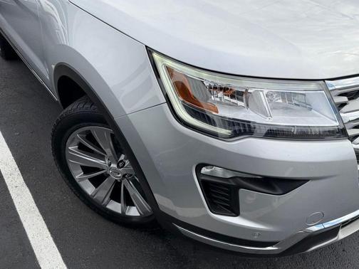 Ingot Silver Metallic 2018 Ford Explorer Limited