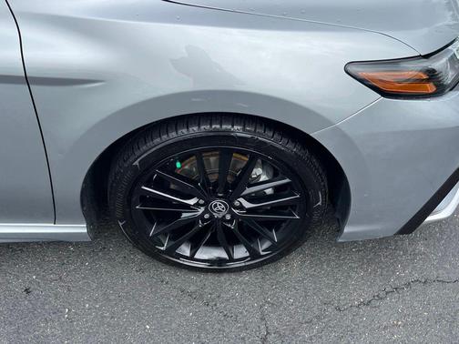 Celestial Silver Metallic 2021 Toyota Camry XSE