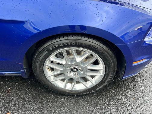 2013 Ford Mustang V6 Premium