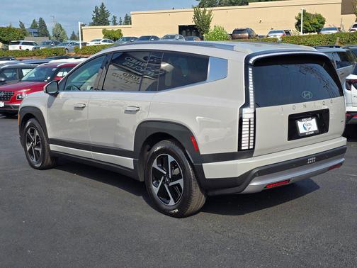 Cyber Gray 2026 Hyundai IONIQ 9 SE