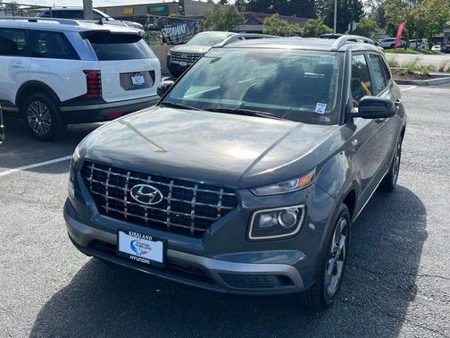 Ecotronic Gray w/Black Roof 2026 Hyundai VENUE SEL w/Two-Tone Roof