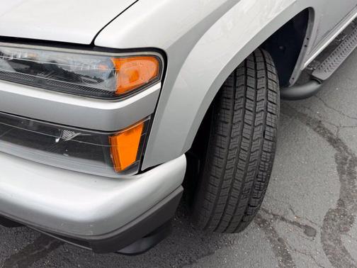 Sheer Silver Metallic 2011 Chevrolet Colorado 1LT