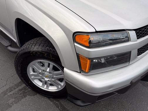 Sheer Silver Metallic 2011 Chevrolet Colorado 1LT