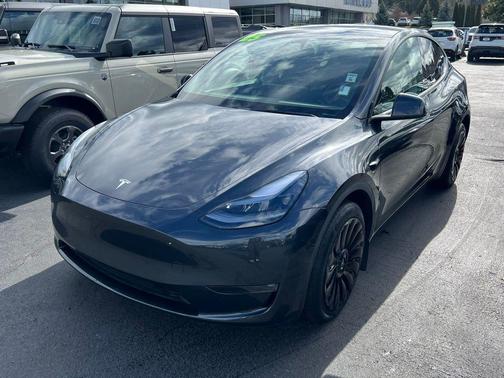 2025 Tesla Model Y Long Range