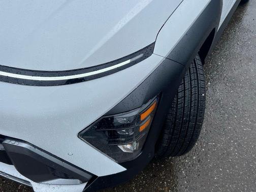 Atlas White 2026 Hyundai KONA Limited