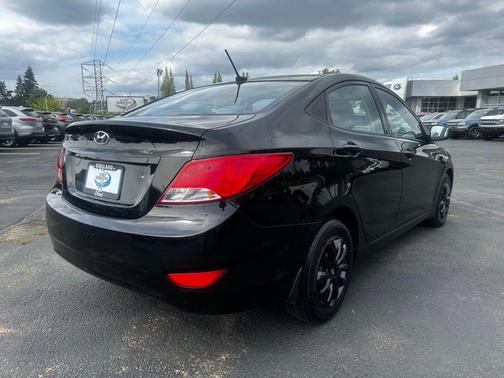 Ultra Black Pearl 2015 Hyundai Accent GLS