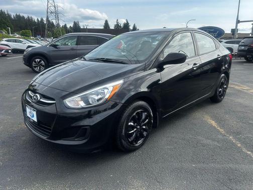Ultra Black Pearl 2015 Hyundai Accent GLS