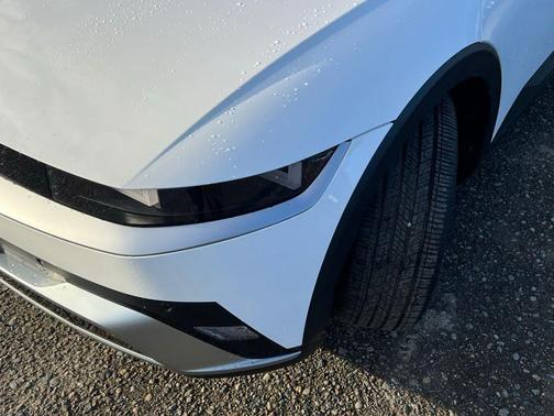 2026 Hyundai IONIQ 5 SE