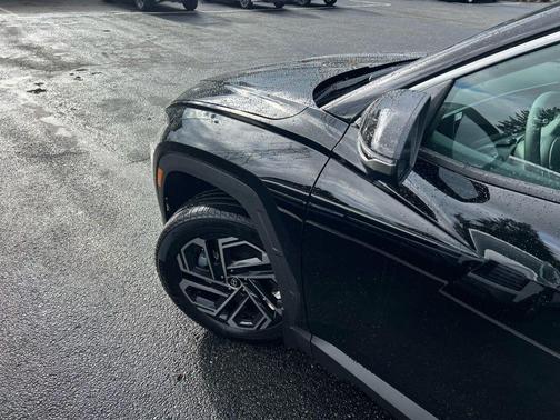 Ash Black 2026 Hyundai TUCSON Hybrid Limited