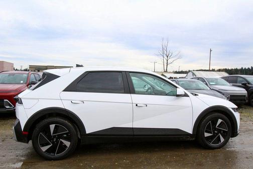 Atlas White 2026 Hyundai IONIQ 5 SEL