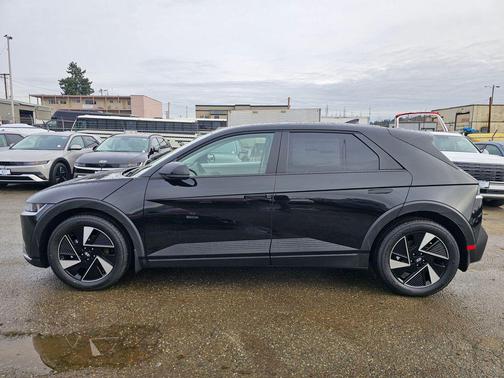 Abyss Black 2026 Hyundai IONIQ 5 SEL