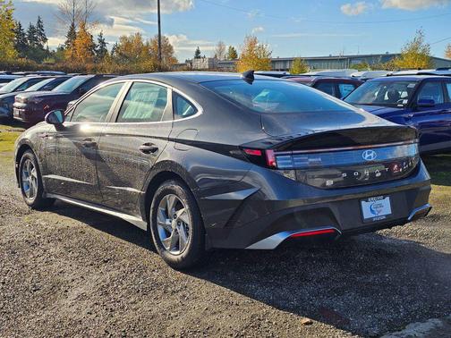 2026 Hyundai SONATA SE