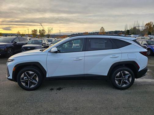 Creamy White Pearl 2026 Hyundai TUCSON Hybrid SEL