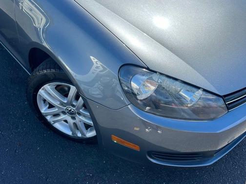Platinum Gray Metallic 2011 Volkswagen Jetta SportWagen TDI