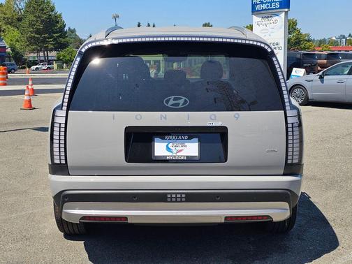 Cyber Gray 2026 Hyundai IONIQ 9 SE