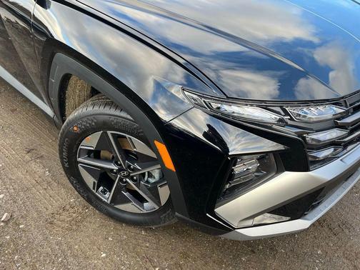 Phantom Black 2026 Hyundai TUCSON SEL