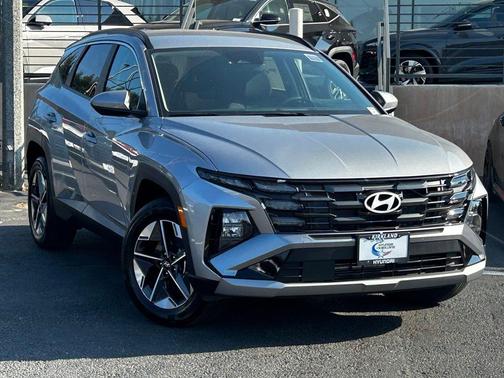 Shimmering Silver 2026 Hyundai TUCSON Hybrid SEL