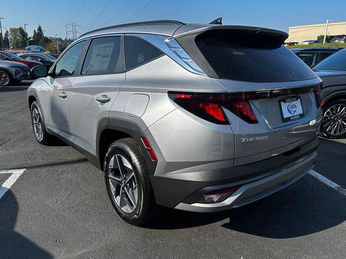 Shimmering Silver 2026 Hyundai TUCSON Hybrid SEL