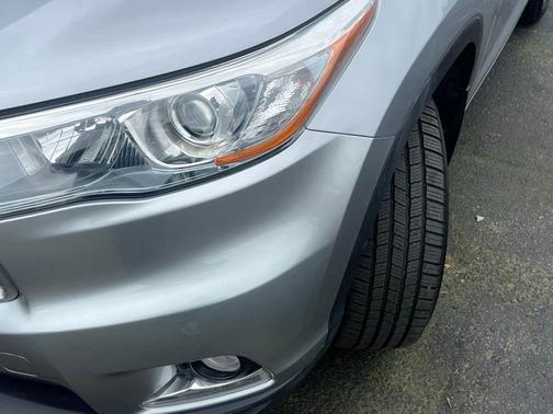 Silver Sky Metallic 2015 Toyota Highlander Limited