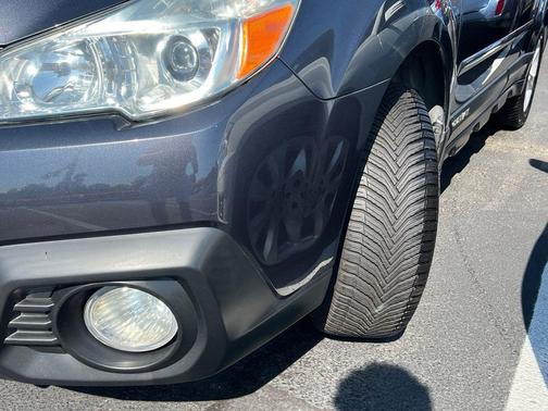Graphite Gray Metallic 2013 Subaru Outback 3.6R Limited