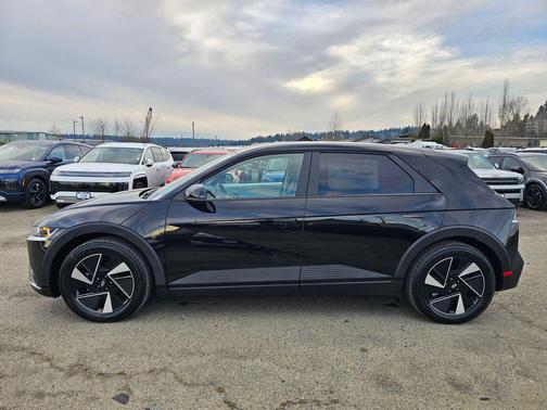 Abyss Black 2026 Hyundai IONIQ 5 SE