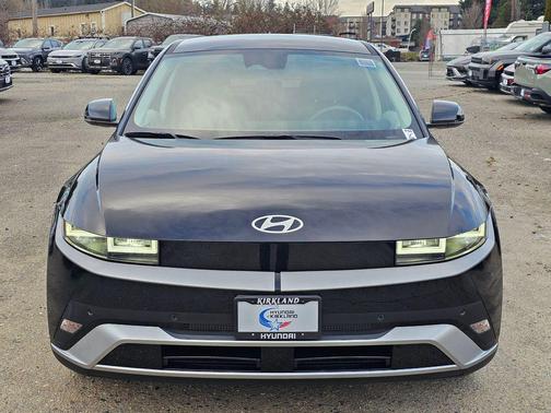 Abyss Black 2026 Hyundai IONIQ 5 SE