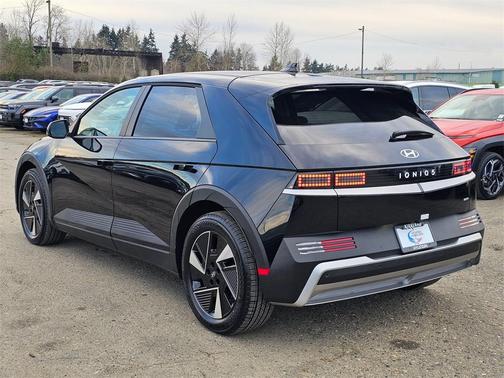 2026 Hyundai IONIQ 5 SE