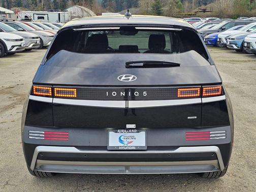 Abyss Black 2026 Hyundai IONIQ 5 SE