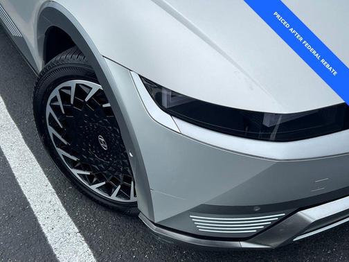 Gravity Gold (Matte Gold) 2023 Hyundai IONIQ 5 Limited