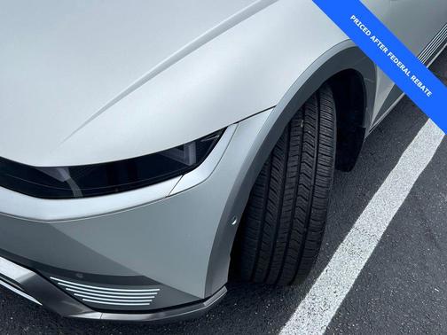 Gravity Gold (Matte Gold) 2023 Hyundai IONIQ 5 Limited