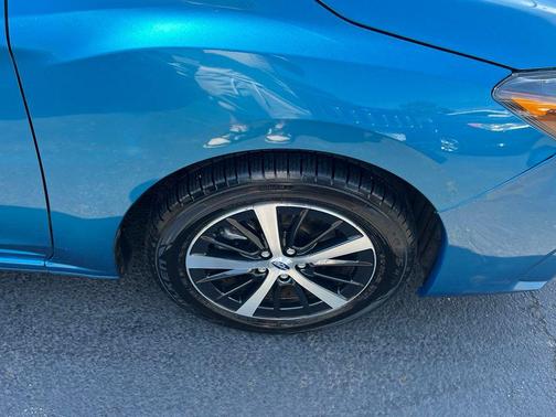 Island Blue Pearl 2018 Subaru Impreza 2.0i