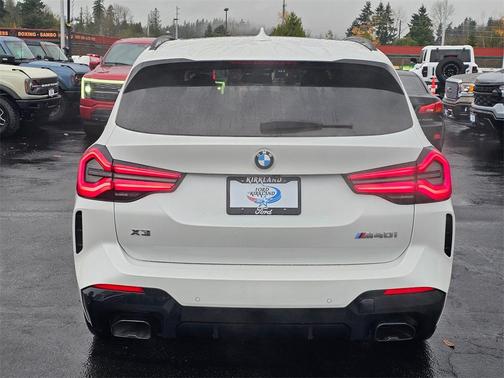 2023 BMW X3 M40i