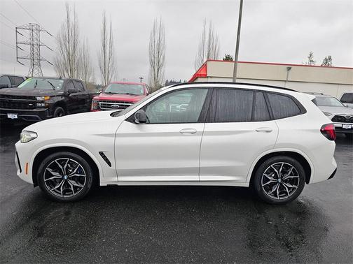 2023 BMW X3 M40i