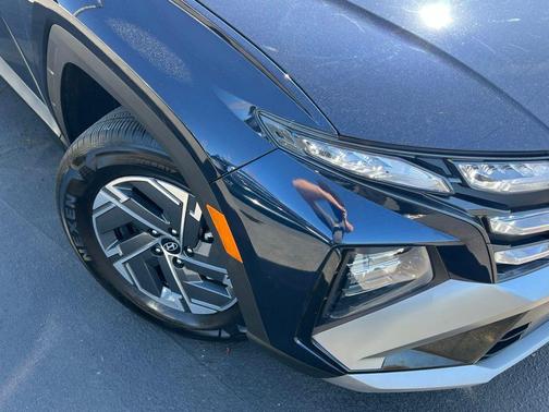 Deep Sea 2025 Hyundai TUCSON Hybrid Blue