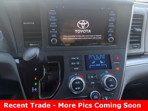 2019 Toyota Sienna LE