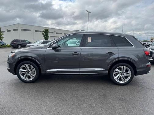 2022 Audi Q7 55 Premium Plus