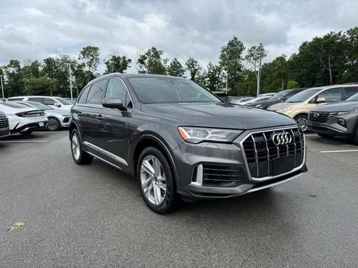 2022 Audi Q7 55 Premium Plus