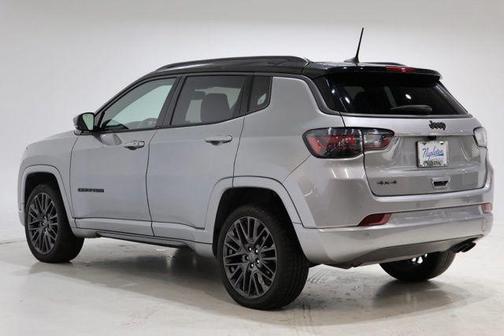 Billet Silver Metallic Clearcoat 2022 Jeep Compass Altitude