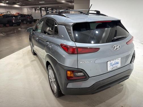 2021 Hyundai KONA SEL