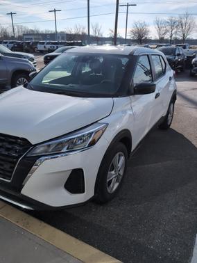 2024 Nissan Kicks S