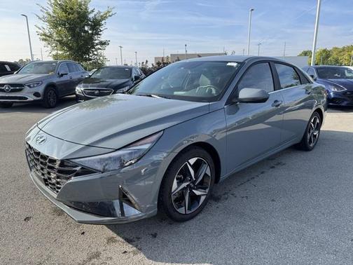2022 Hyundai ELANTRA Limited