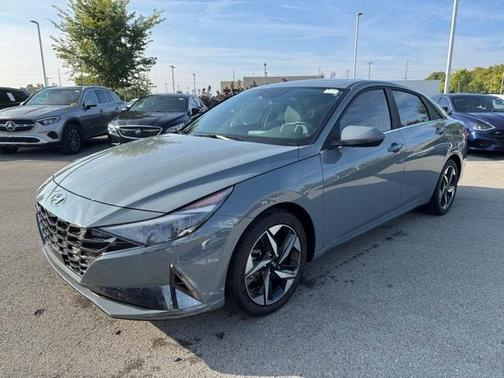 2022 Hyundai ELANTRA Limited